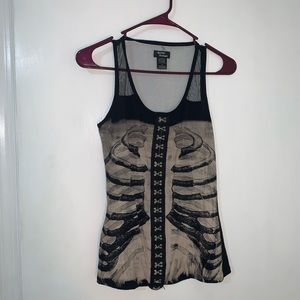 Rib cage tank top with mesh straps